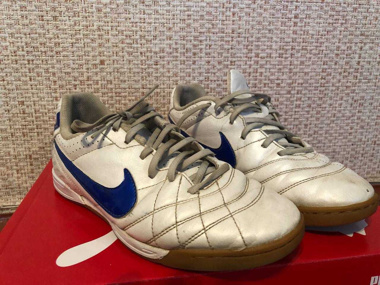 Футзалки Nike Tiempo 38\24cм