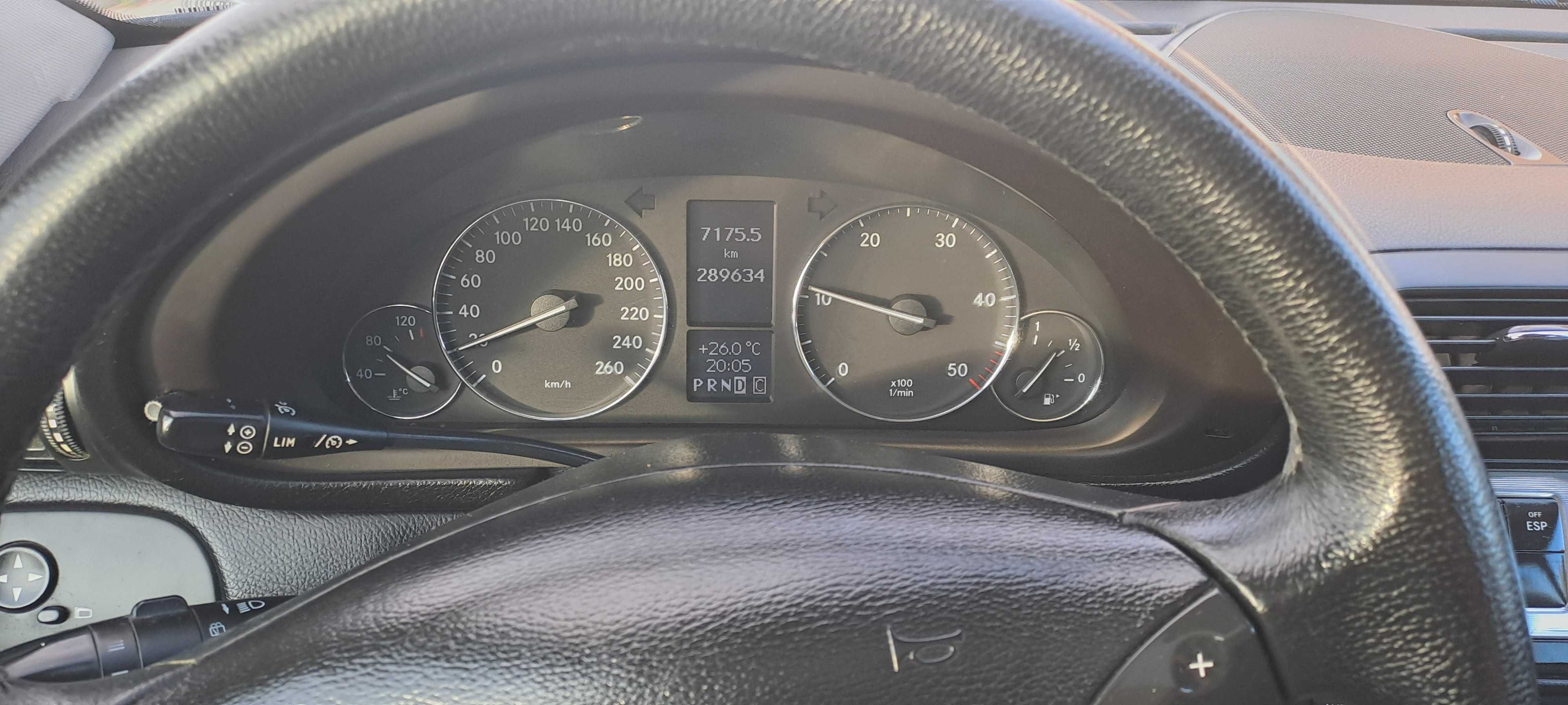 Carrinha MERCEDES 
 Avangarde