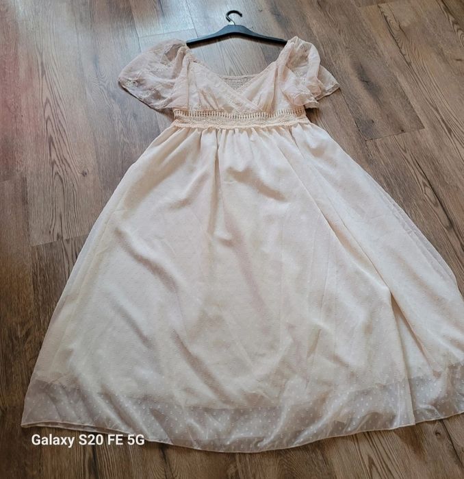 Szyfonowa, koronkowa sukienka plus size