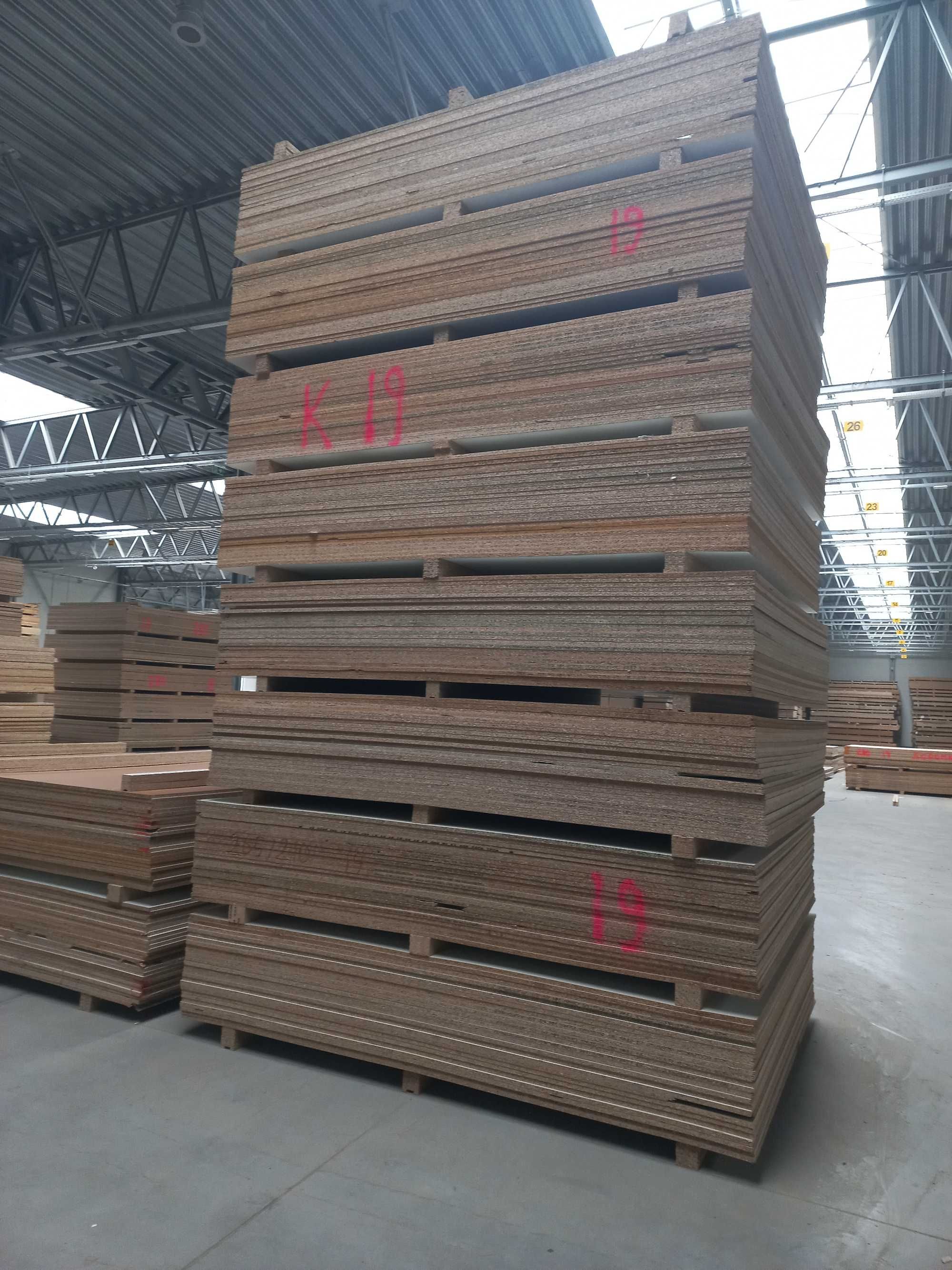 Płyty laminowane/wiórowe/mdf  grubości: 8,10,12,15,16,19,22,25,28,38