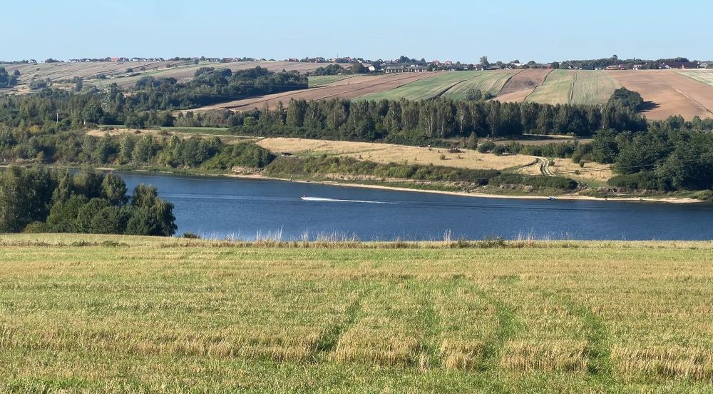 Wyjątkowa działka nad Zalewem Wióry – 2740 m² tylko 100 zł netto za m2