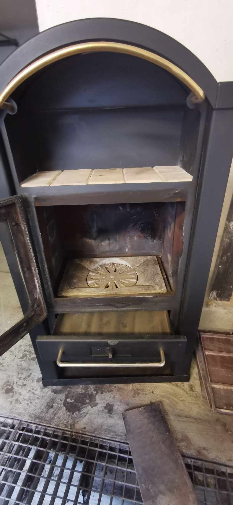 Piecyk ,kominek bardzo dobry stan