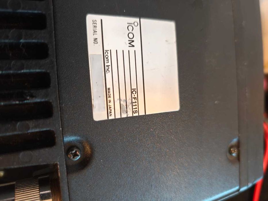 Продам професійний ФМ трансивер IC-F111S , 2м, 45Вт, 8 пам"ятей