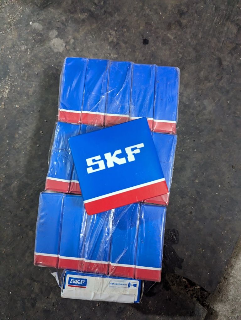 Подшипник Оригинал 2205 E-2RS1TN9, SKF 25х52х18 мм,