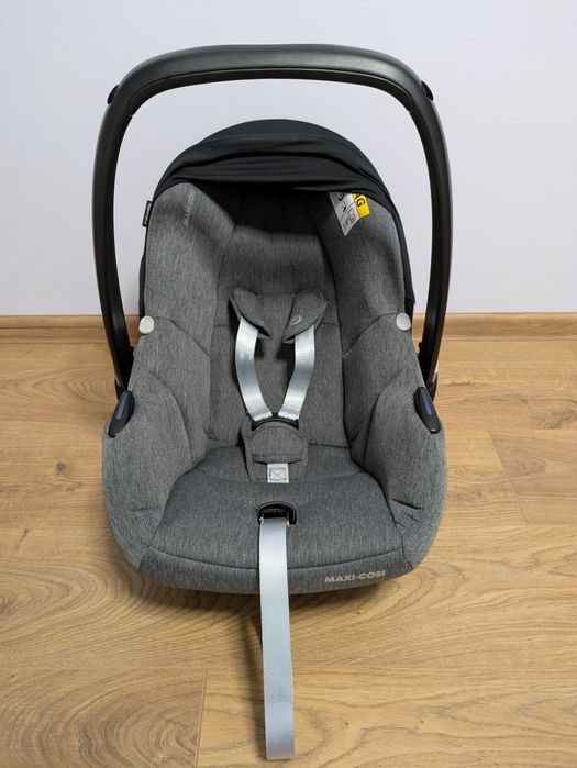 Автолюлька 0+ Maxi-Cosi CabrioFix i-Size Grey