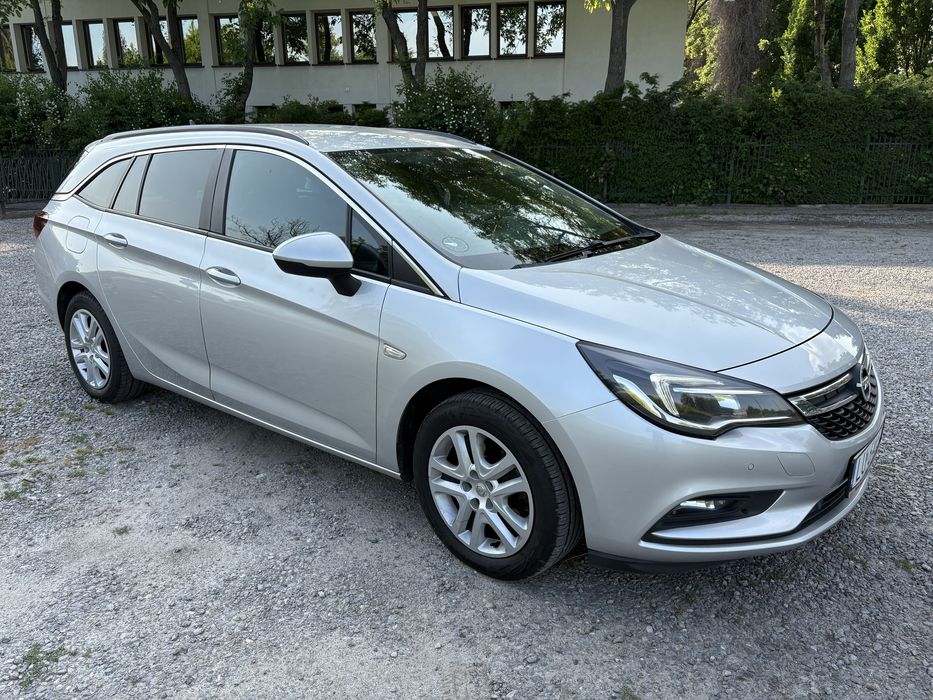 Opel Astra K 1.6cdti grzane fotele kierownica NAVI Czujnik REZERWACJA