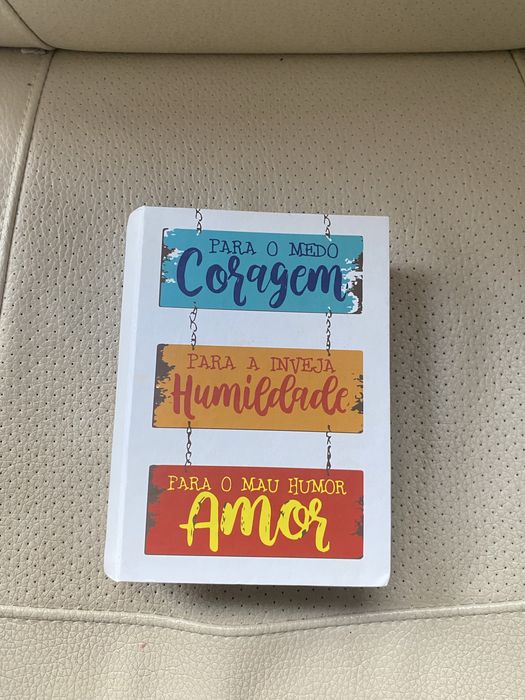 Caixa secreta imitacao livro