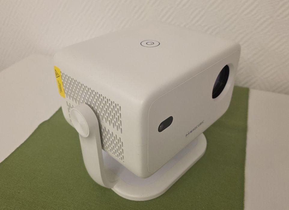 Projektor Magcubic L018 jak nowy