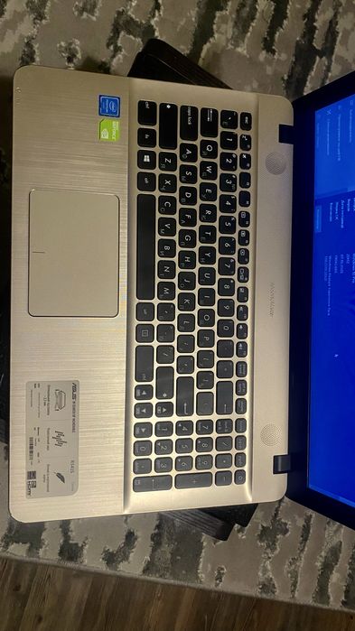 Продам ноутбук asus ,Можливий обмін на планшет на windows