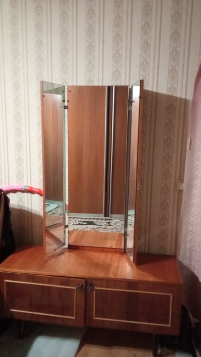 Трюмо бу в отличном состоянии