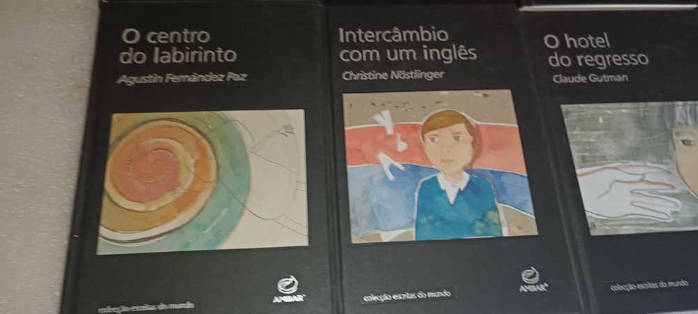 8 livros Colecção Escritas do Mundo ambar