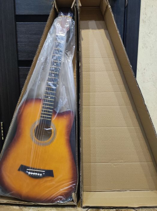 Розпродаж  Гитара Нова 6 струнна акустична