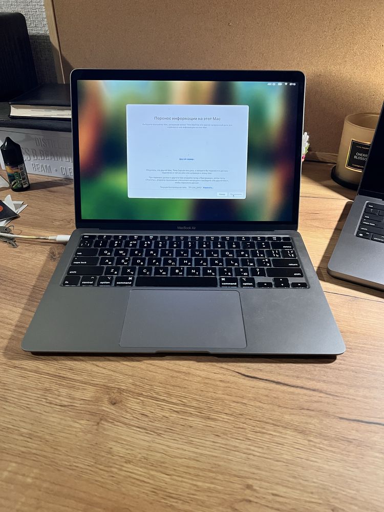 MacBook Air 2020 A2179 8Gb/256Gb