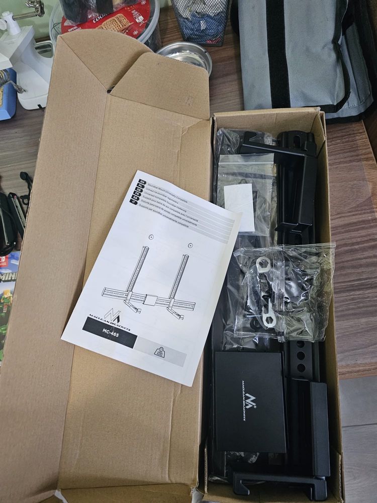 Wieszak na soundbar pod tv