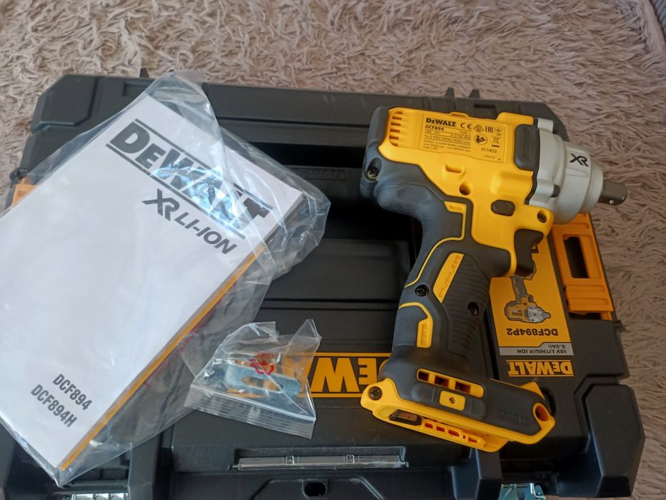 Nowy oryginalny klucz udarowy DeWalt dcf894+ kufer