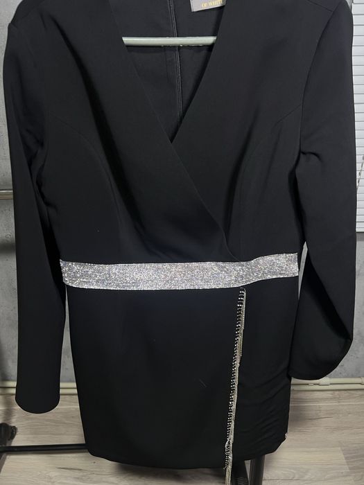 Маленька чорна сукня