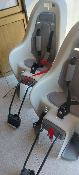 Vendo 2 cadeirinhas para bicicleta cada 25 euros as duas 45 €