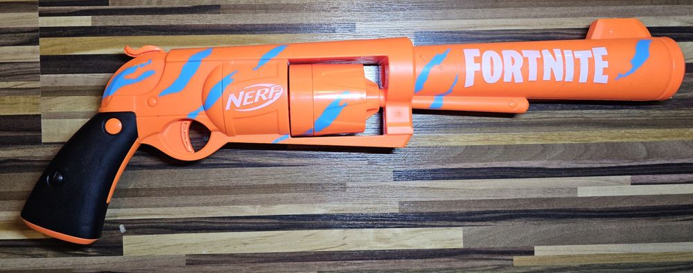 Używany zestaw 7 pistoletów Nerf