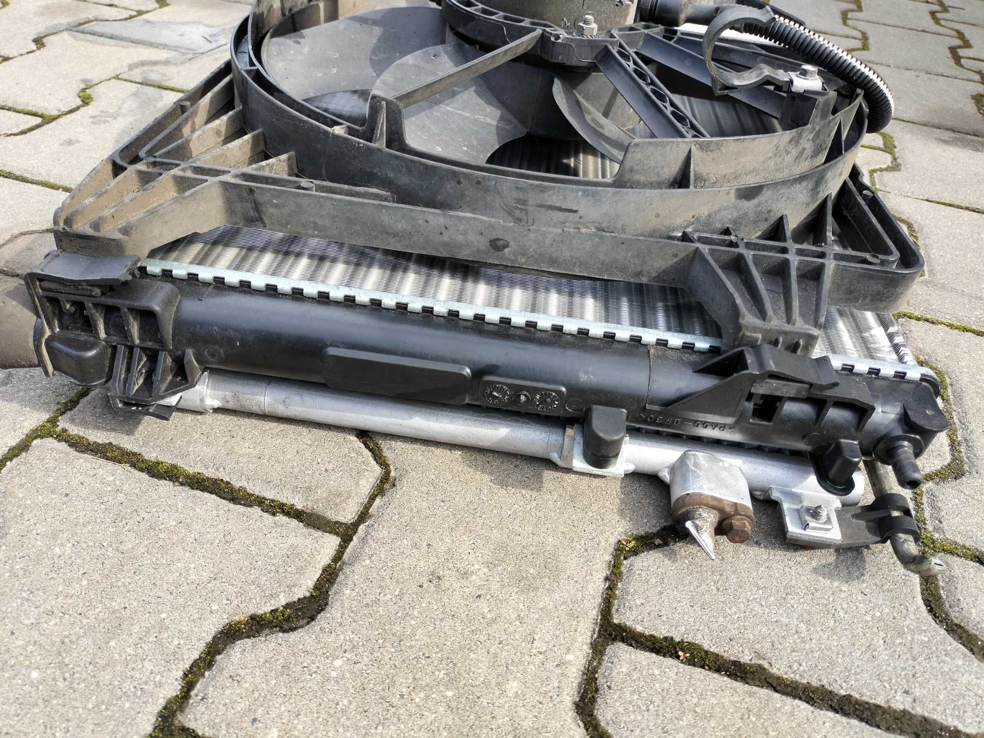 RENAULT Thalia 1.4 Chłodnica wody Nissens + klimatyzacji Delphi