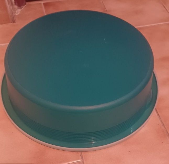 Porta bolos quadrado e boleira de transporte para bolos