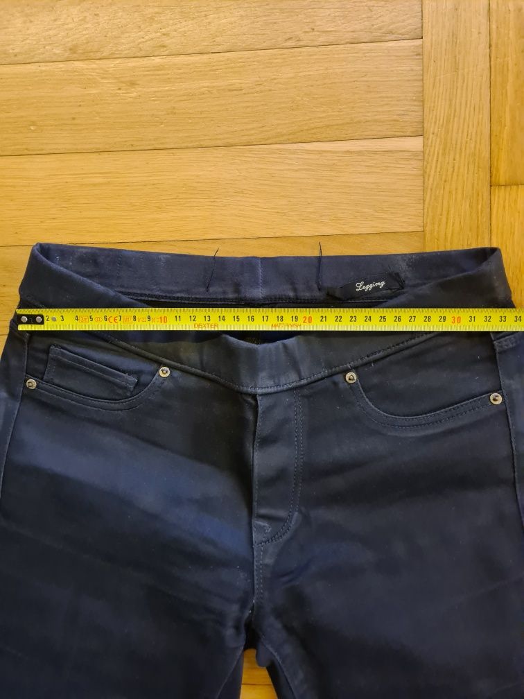 Eleganckie woskowane czarne rurki Zara rozmiar XS/S