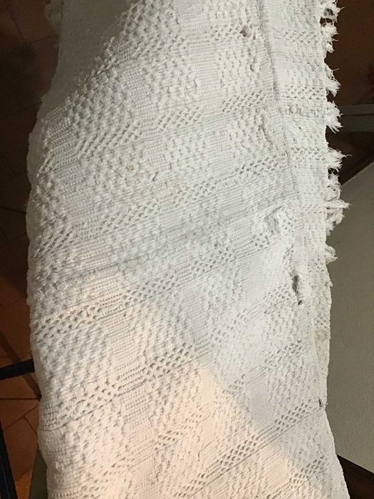 carpete branca grossa grande