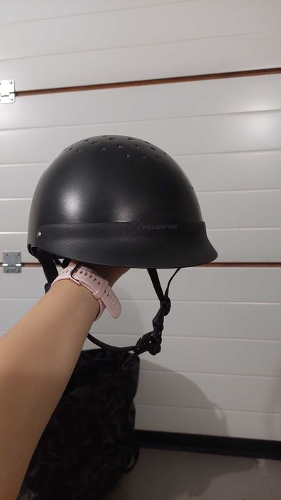 Kask jeździcki czarny Fouganza