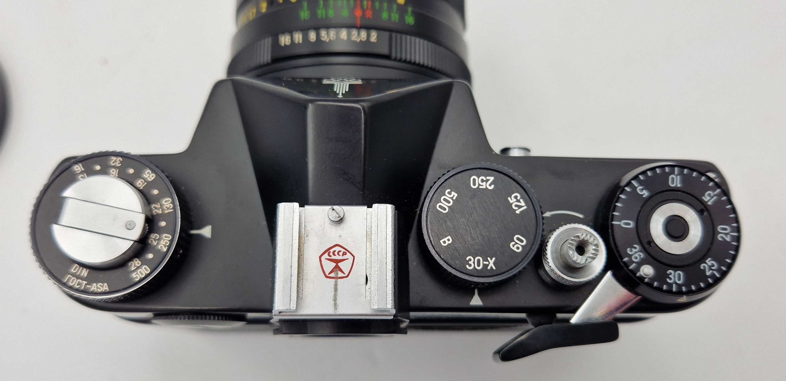 Aparat Fotograficzny Zenit TTL obiektyw Helios 44 Etui \Fajne OKAZJE