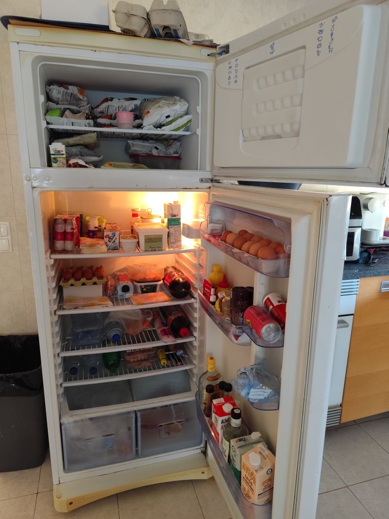 Frigorífico Indesit