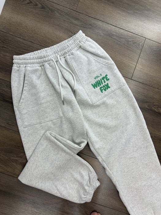 Штани спортивні джогери жіночі сірі меланж