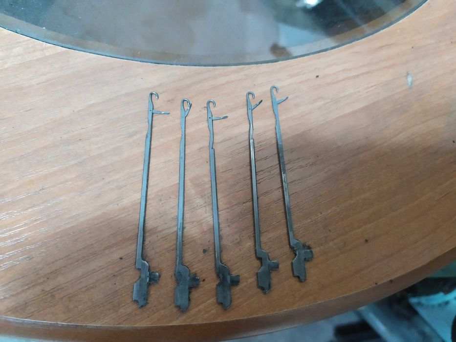 Sprzedam igły do maszyny dziewiarskiej saneczkowej uiglenie 5