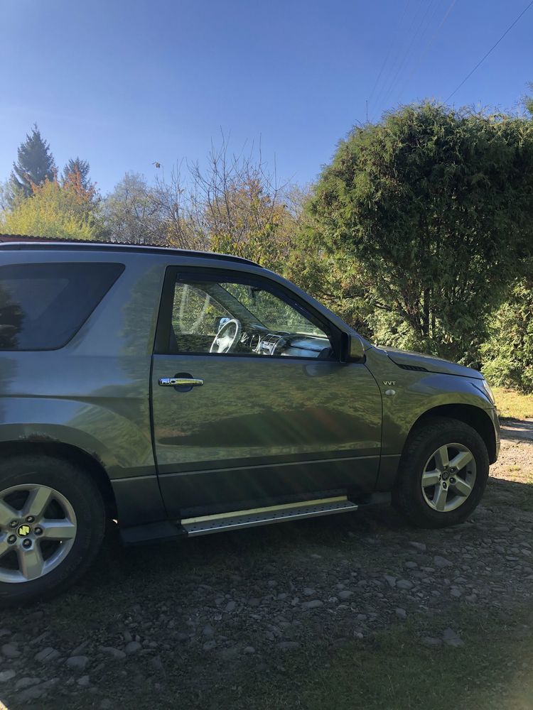 Suzuki Grand Vitara ll 1,6 lpg 2005r