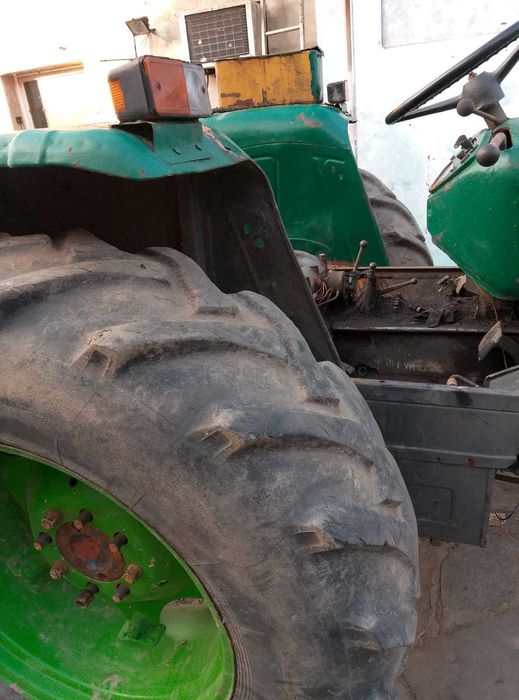 Ursus c 360 kompletna zwolnica  lewa i prawa