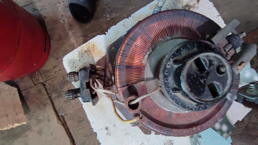 Трансформатор старый ЛАТР