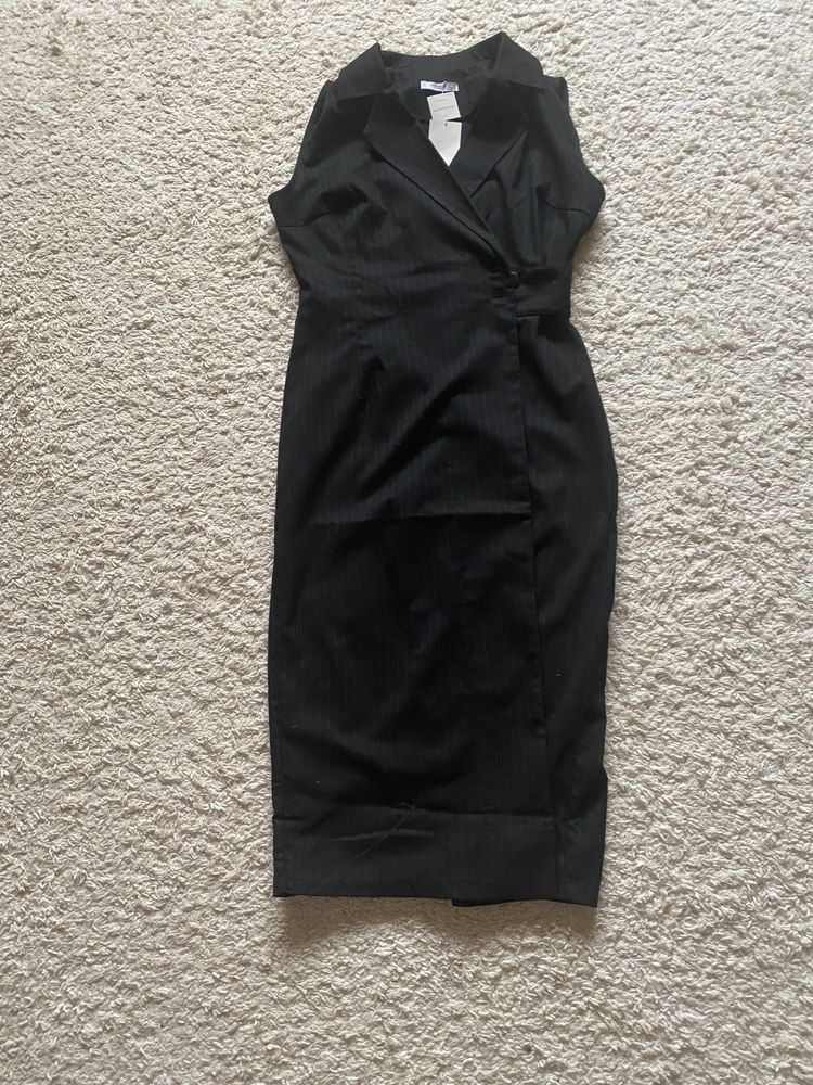 Платье-пиджак без рукавов Reserved, 38 р