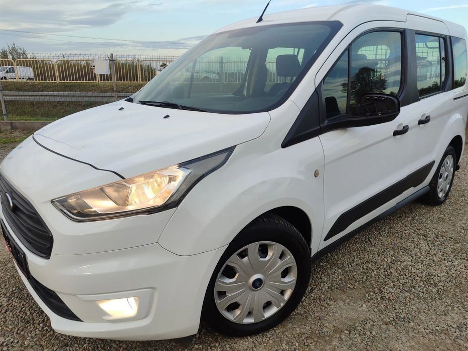 Ford Transit Connect  Ford Transit Connect 2018 1.5 tdci 5 osób