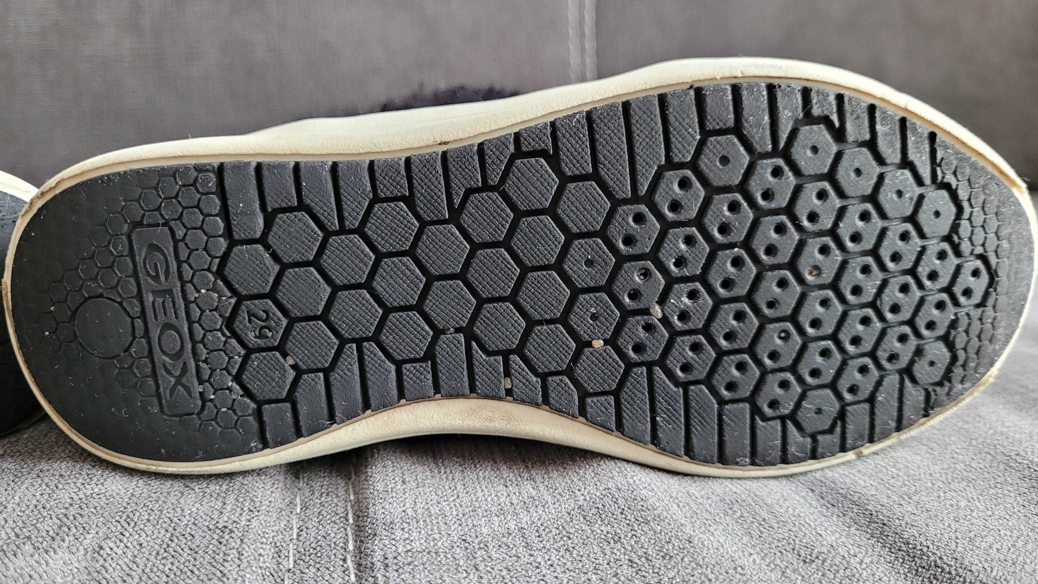 Buty dziewczęce ocieplane GEOX z membraną rozm. 29 (19,3cm)