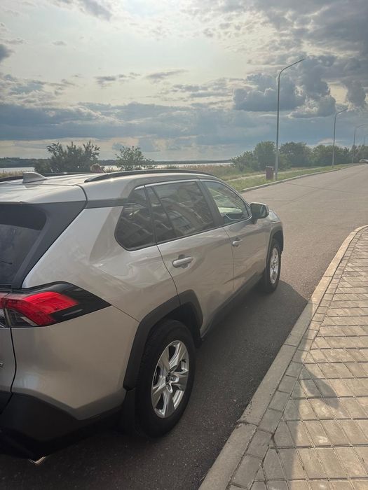 Продам Toyota  RAV 4