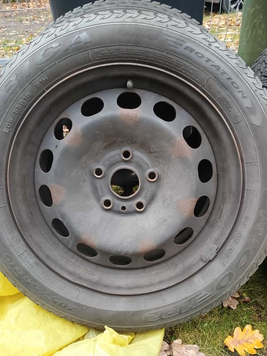kola zimowe VW Golf Jetta 6 -205_55_16  5x112 bieznik 7 - 8 mm