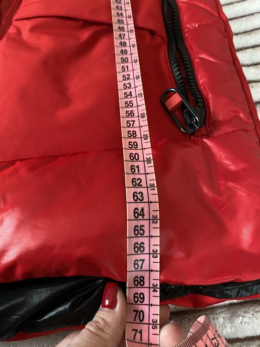 Продам жіночий пуховий