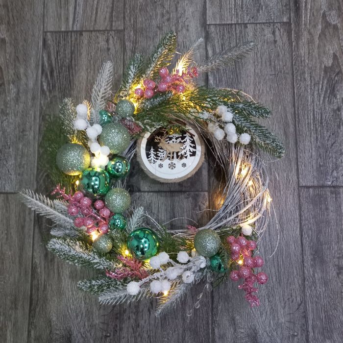 Wianek stroik świąteczny na drzwi