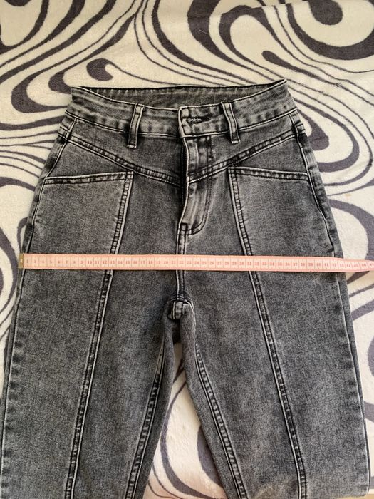 Продам джинси XS