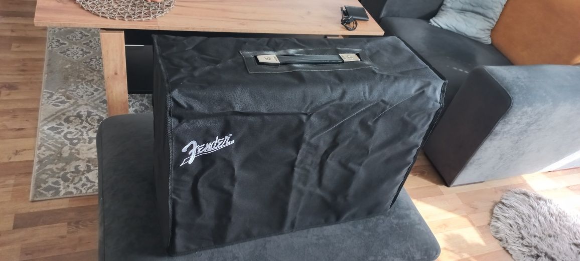 Wzmacniacz Fender Champion 100 W.FootSwitch,Pokrowiec Fender.