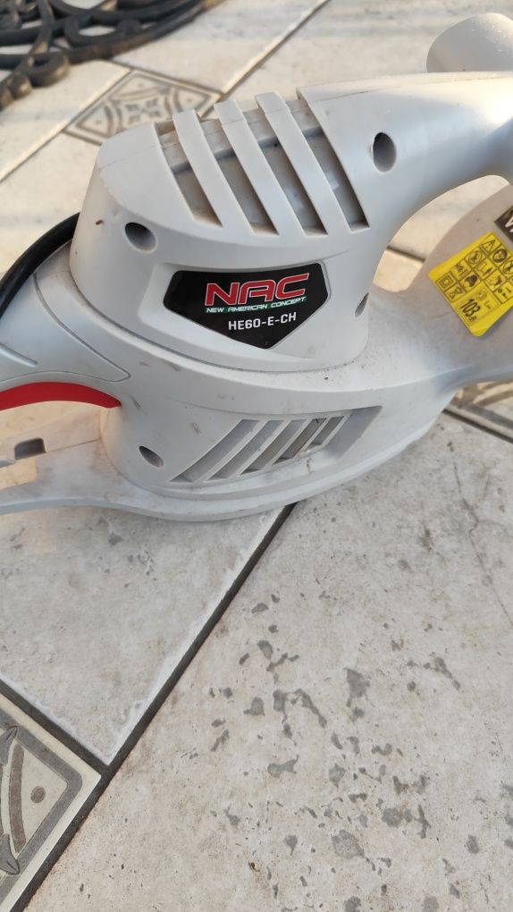 Nożyce elektryczne do żywopłotu