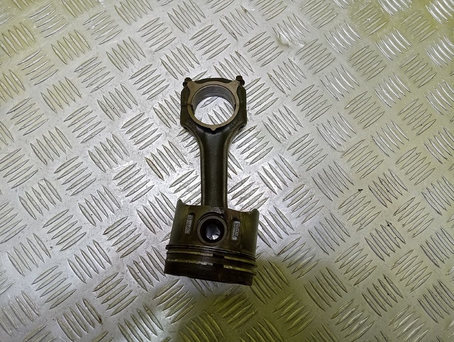 Поршень із шатуном Mercedes Sprinter W903 Спринтер 903