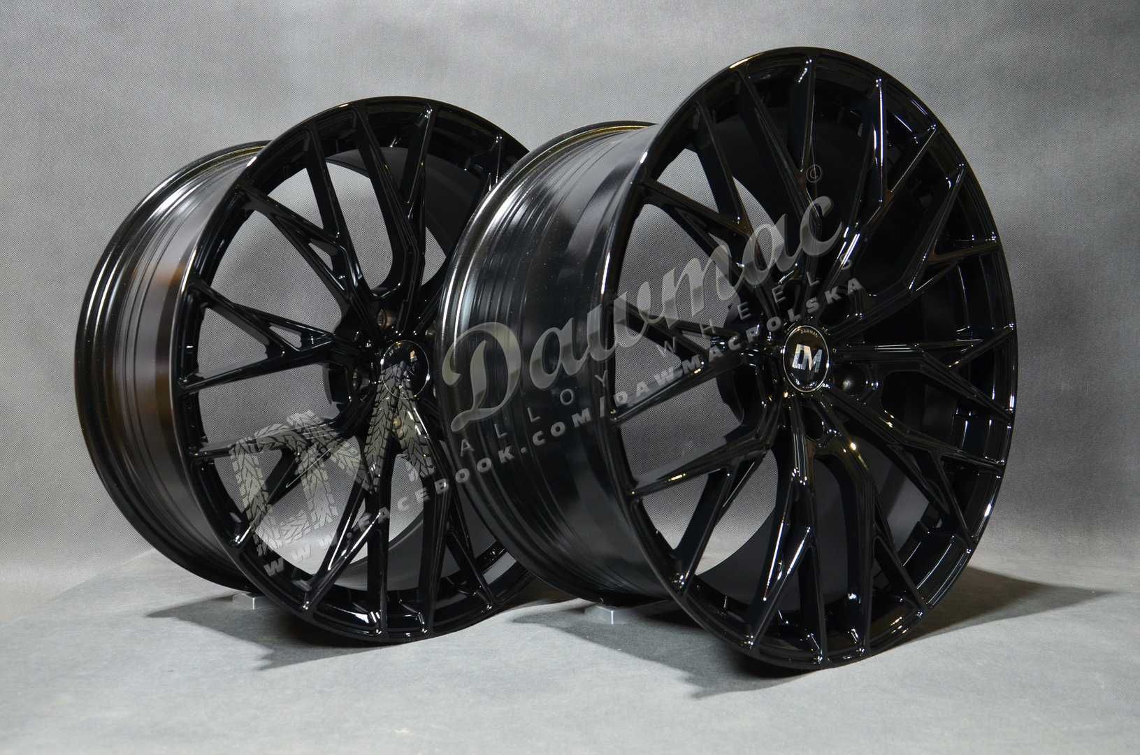 Felgi aluminiowe DM04 19" 8,5J ET35 + 9,5J ET40 5x114,3 Gloss Black