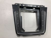Накладка центральной консоли 5GM864263BDGT для Volkswagen Golf 7 2012-