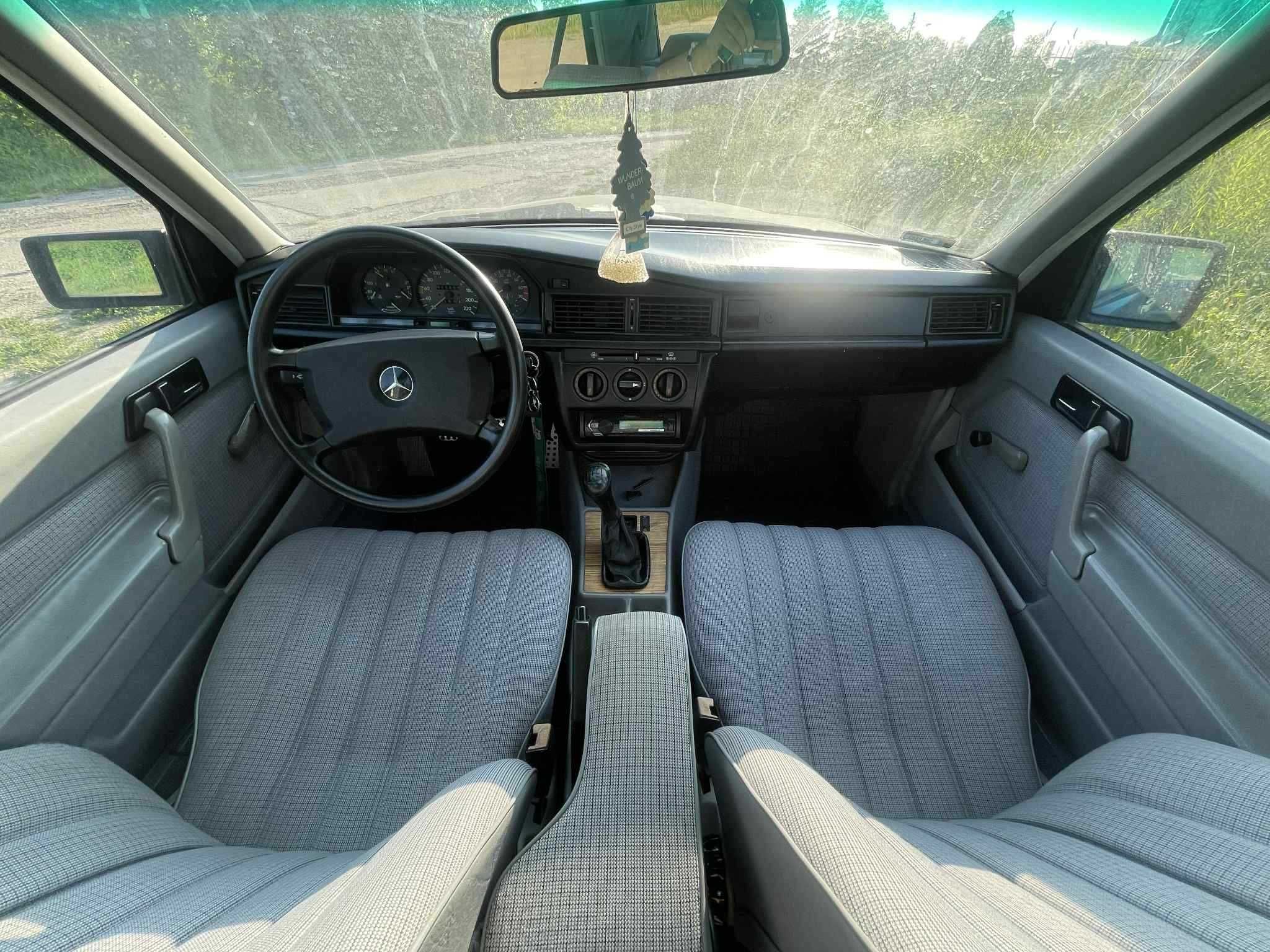 Mercedes w201 190e 2.3