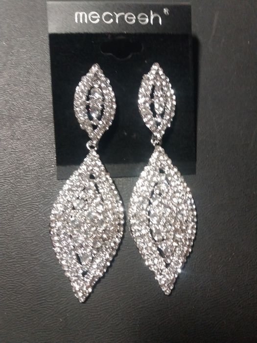 Женские висячие серьги для невесты