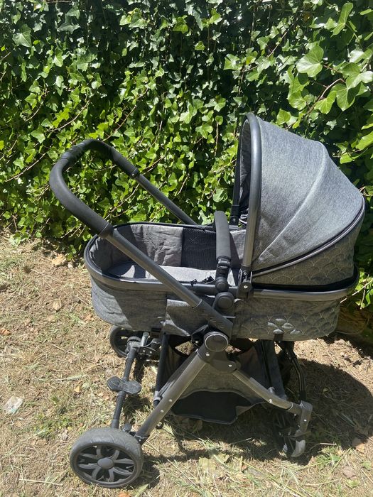 Carrinho de bebe trio